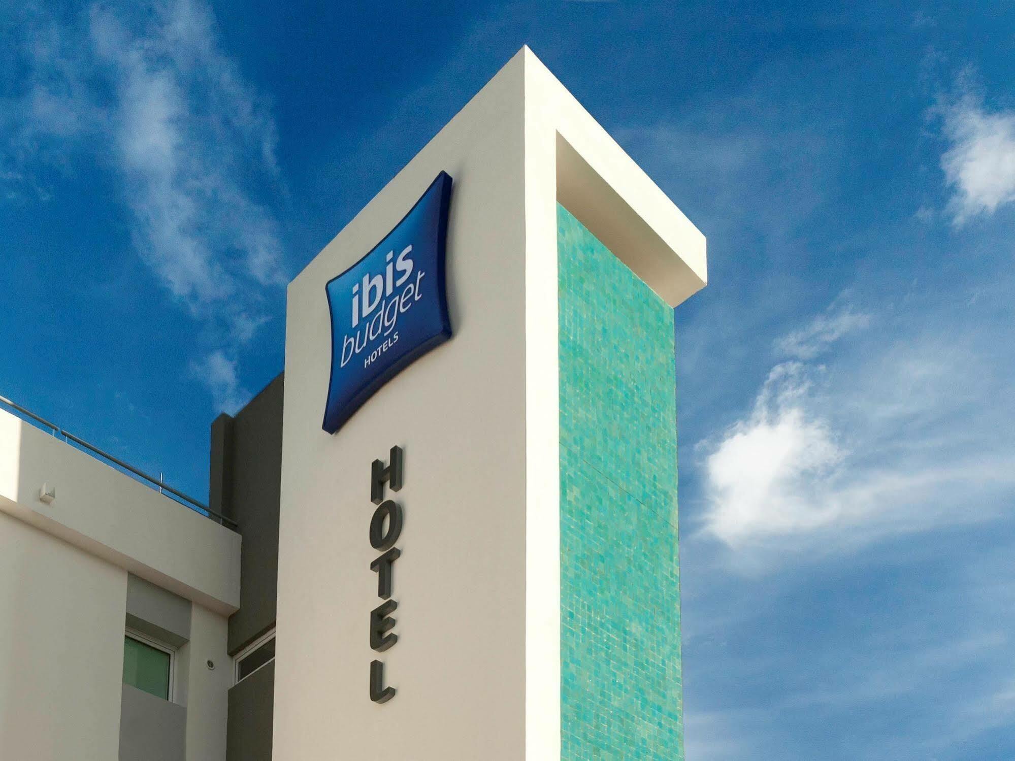 Ibis Budget Fontainebleau Avon מראה חיצוני תמונה