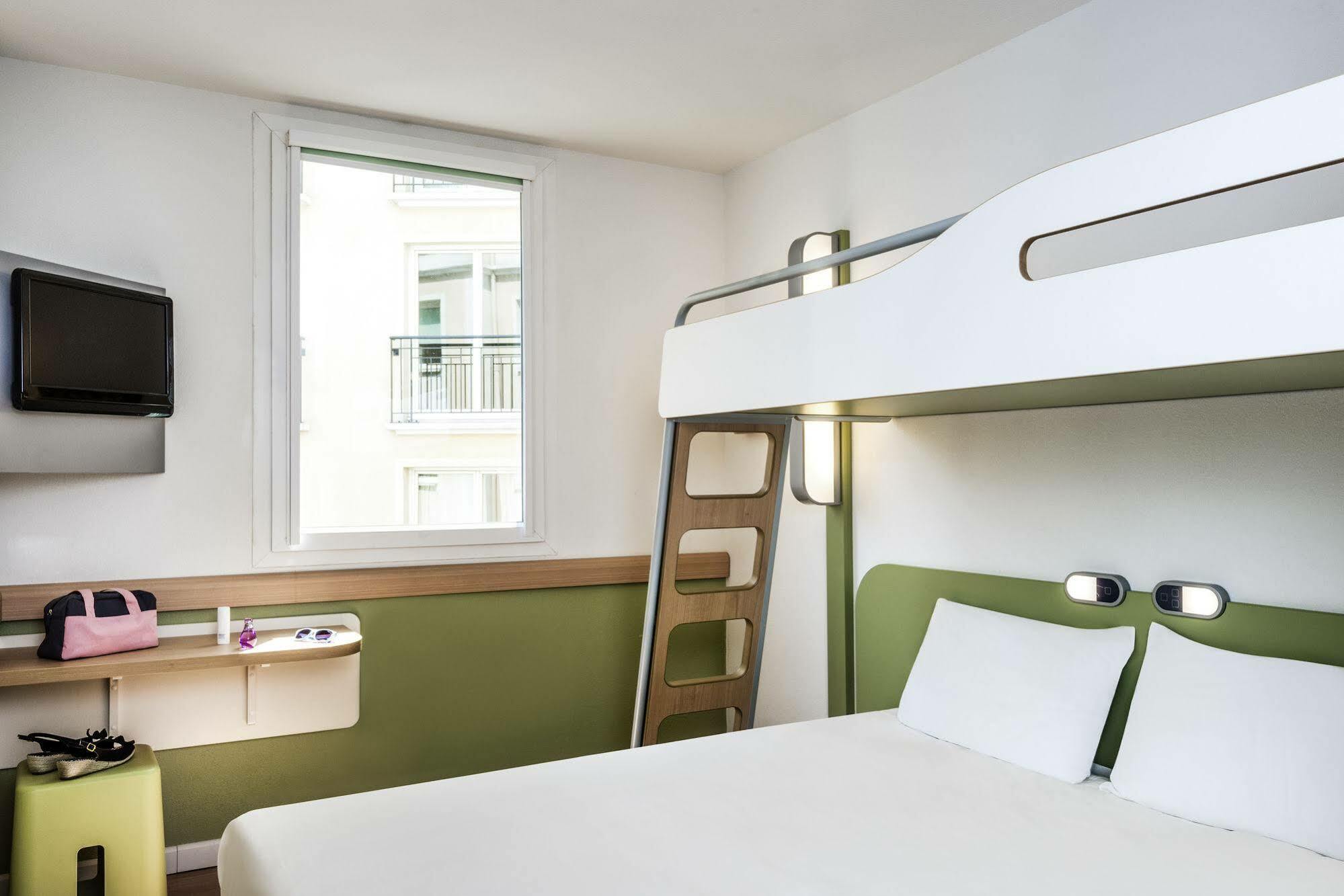 Ibis Budget Fontainebleau Avon מראה חיצוני תמונה